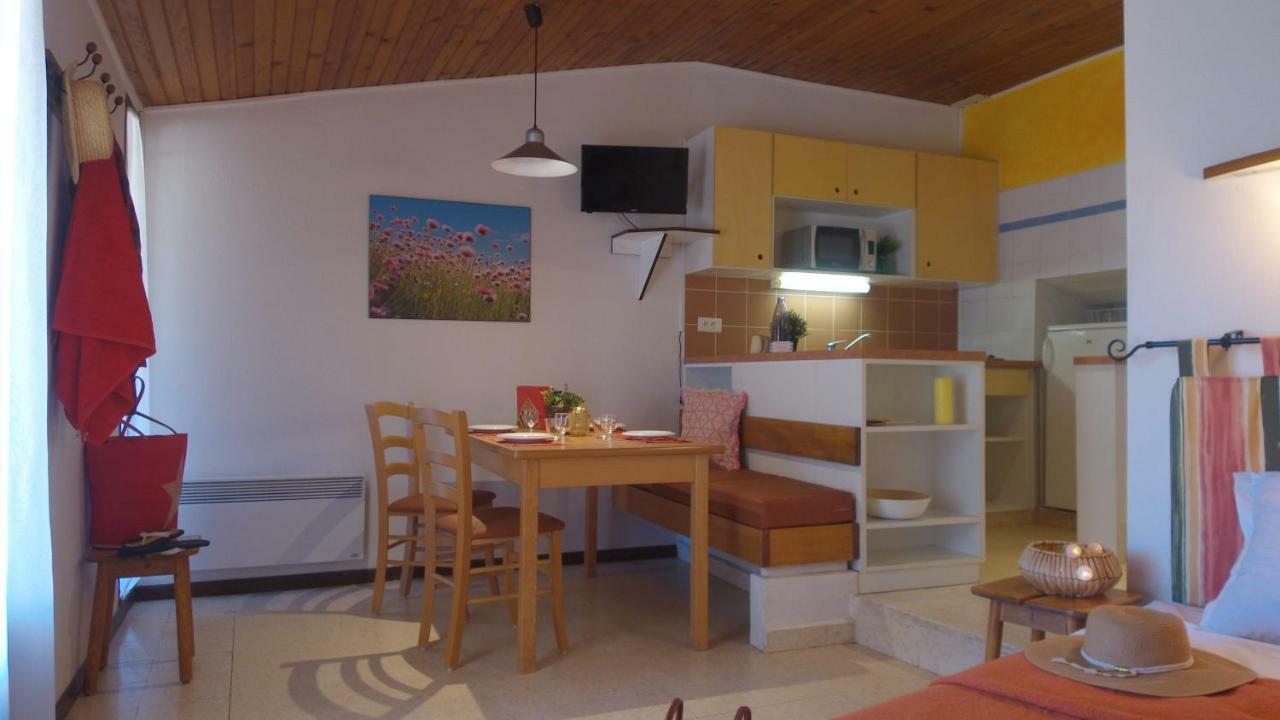 Vvf Luberon Provence Hotell Murs  Eksteriør bilde